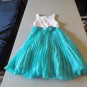 Green & White Emily West Dress Size 12